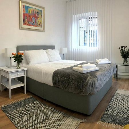 City Location- 2 Bedroom Apartment London Eksteriør billede