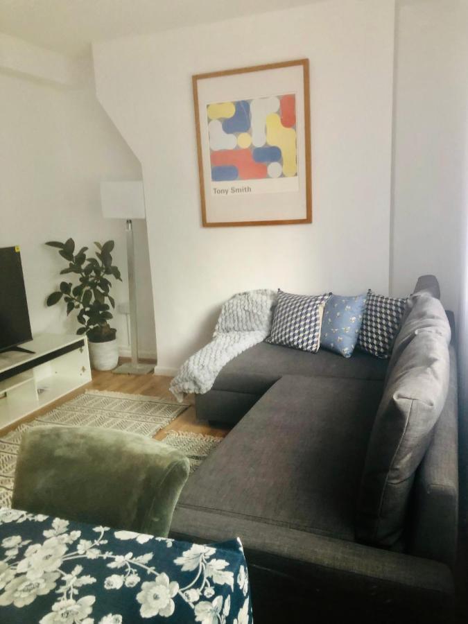 City Location- 2 Bedroom Apartment London Eksteriør billede