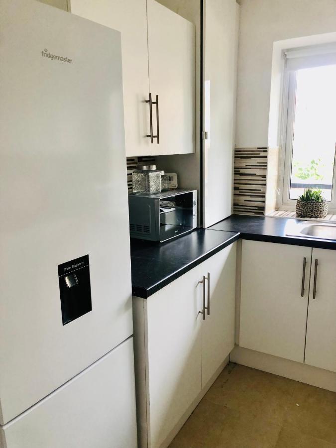 City Location- 2 Bedroom Apartment London Eksteriør billede