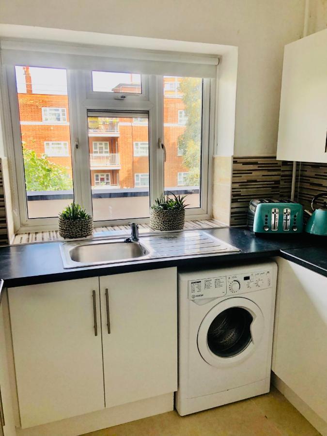City Location- 2 Bedroom Apartment London Eksteriør billede
